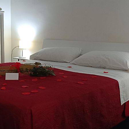 B&B Etna'S Tourist Aeroporto di Catania Fontana Rossa Esterno foto