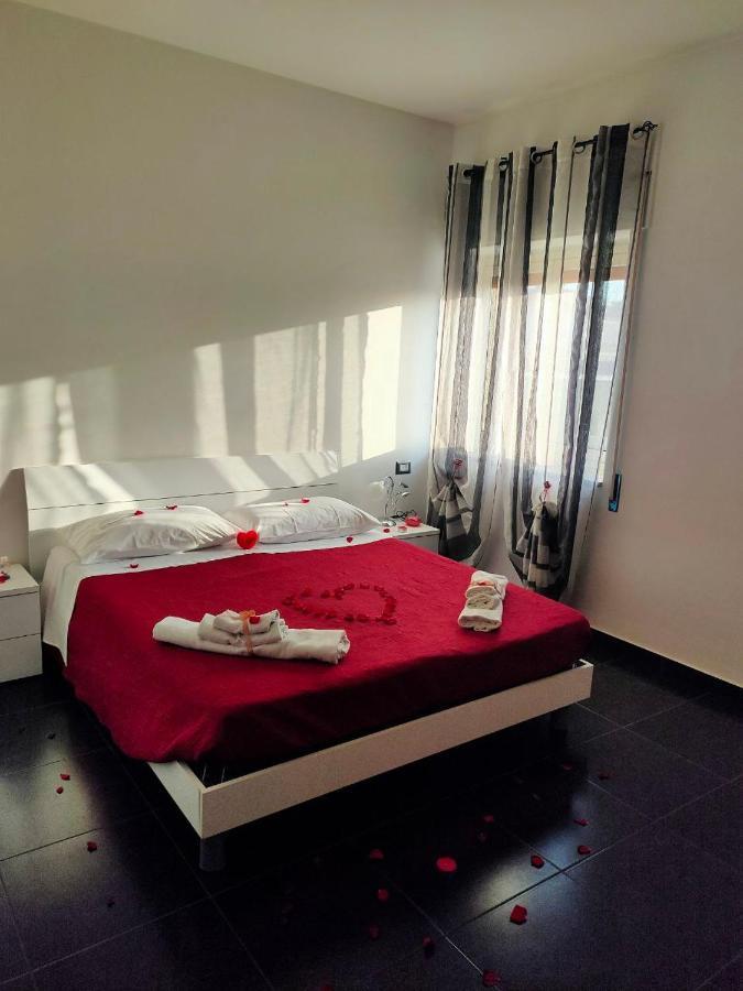 B&B Etna'S Tourist Aeroporto di Catania Fontana Rossa Esterno foto